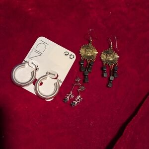 Bundle Of 3 Earrings  Silver Gold Metal